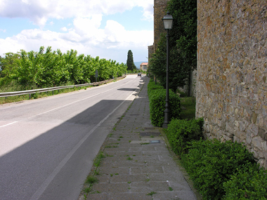 REALIZZAZIONE DI MARCIPIEDI E SISTEMAZIONI AREE VERDI IN FRATTA TODINA