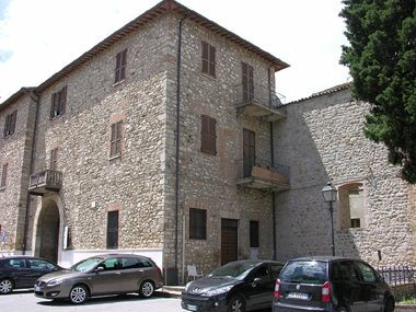 RISTRUTTURAZIONE E CONSOLIDAMENTO DEL PALAZZO COMUNALE IN FRATTA TODINA
